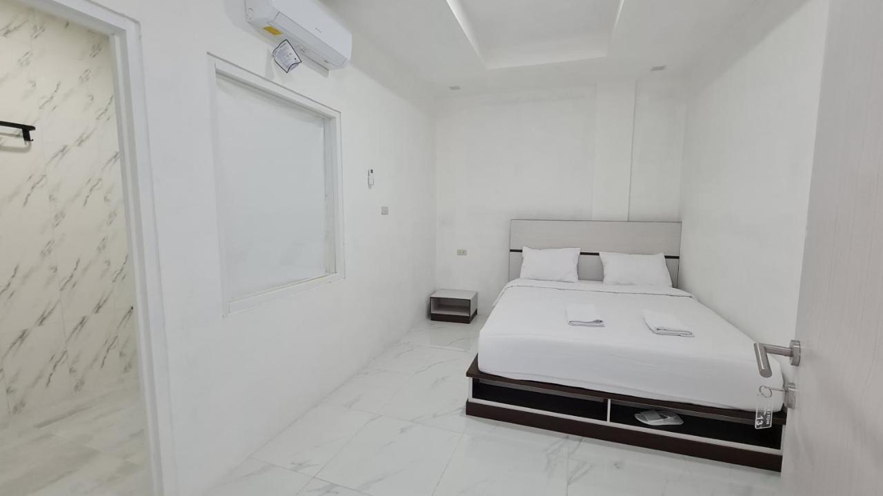 The Riton Hotel Tigaras Εξωτερικό φωτογραφία