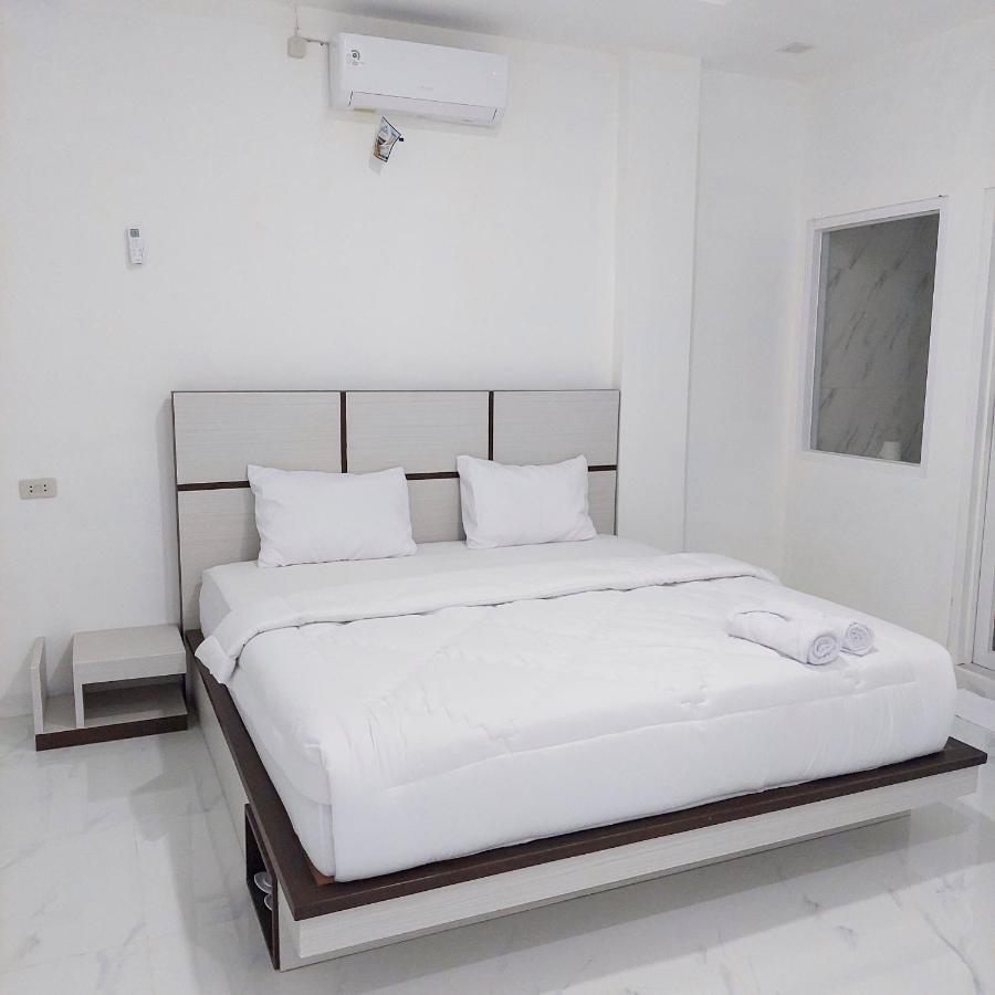 The Riton Hotel Tigaras Εξωτερικό φωτογραφία